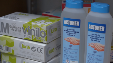 Photo of Adra facilita kits de material higiénico-sanitario a comercios que retoman su actividad desde este lunes