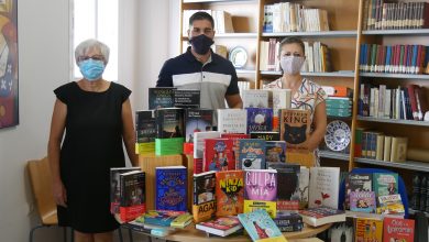 Photo of El Ayuntamiento adquiere casi 400 libros para ampliar el catálogo de la Biblioteca Municipal