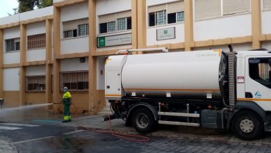 Photo of El Ayuntamiento de Adra sigue reforzando la desinfección de calles y edificios, tarea prioritaria en época de la COVID-19