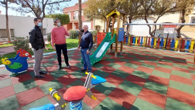 Photo of Adra renueva los parques infantiles ubicados en Avenida Mediterráneo y junto al Centro de Salud de la Curva