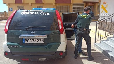 Photo of La Guardia Civil en dos actuaciones distintas y sin relación entre sí, detiene a cuatro personas por robo en interior de vivienda