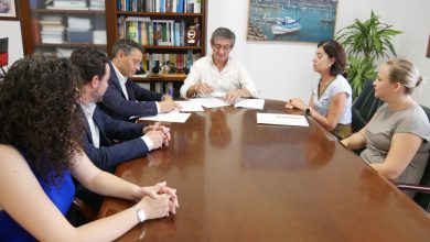 Photo of Manuel Cortés firma con Clece la prórroga del contrato de gestión de la Residencia Municipal