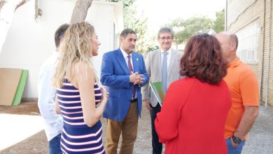 Photo of El delegado da un impulso a las infraestructuras educativas y servicios en Adra en la reunión mantenida con el alcalde de la localidad
