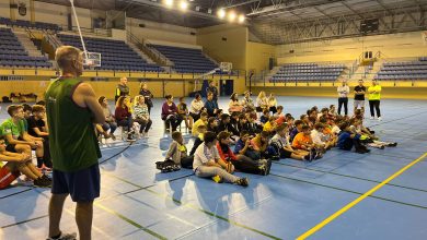 Photo of El Club Baloncesto Adra celebra una charla para prevenir el bullying