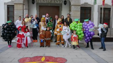 Photo of Más de 300 participantes disfrutan de la I Carrera Navideña de Disfraces de Adra