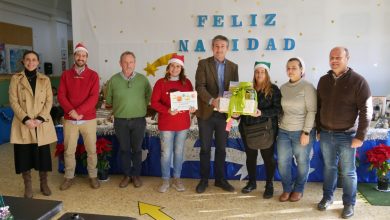 Photo of Manuel Cortés entrega los premios del Concurso Escolar de Belenes a los CEIPs Abdera, Pedro de Mena y Fuentesantilla