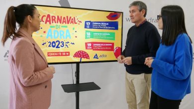 Photo of Manuel Cortés presenta el Carnaval de Adra 2023 que acogerá la ciudad del 17 al 19 de febrero