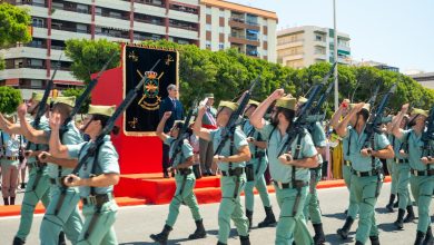 Photo of Los ciudadanos de Adra muestran su fidelidad y lealtad a España en la Jura de Bandera