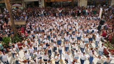 Photo of Arranca la Feria de Mediodía de Adra 2023 con el tradicional flashmob por parte de las escuelas de baile