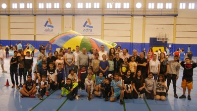 Photo of Casi 300 escolares de Adra disfrutan de actividades físicas saludables en el Pabellón Municipal y la playa