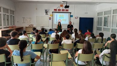 Photo of El Agente Tutor de Adra lleva a las aulas charlas de concienciación sobre el acoso escolar y el ciberbullying