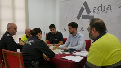 Photo of Adra vigila las zonas de acumulación de basura para prevenir el depósito fuera de horario y las conductas incívicas