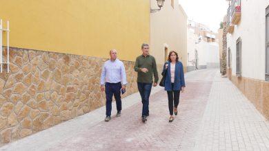 Photo of Manuel Cortés destaca el “buen resultado” de las obras de embellecimiento y adecuación de la calle Estrella de Adra