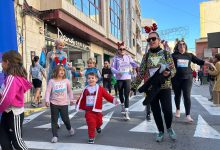 Photo of La Carrera San Silvestre de la Hermandad del Prendimiento de Adra recauda fondos para la Asociación Siempre Valientes