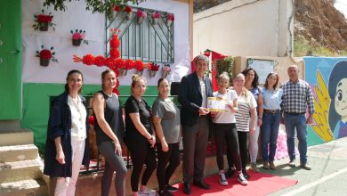 Photo of La creación del AMPA Montecristo del CEIP Abdera de Adra, ganadora del Concurso de Cruces de Mayo escolares