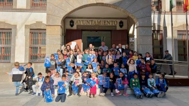 Photo of Manuel Cortés recibe al alumnado de 2º de Educación Primaria del CEIP Mare Nostrum