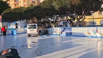 Photo of 🚨 ÚLTIMA HORA | Un vehículo invade la pista de hielo del Parque del Puerto de Adra 🚨