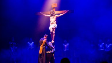 Photo of La Pasión de Cristo emociona en Adra y marca el inicio de la Semana Santa