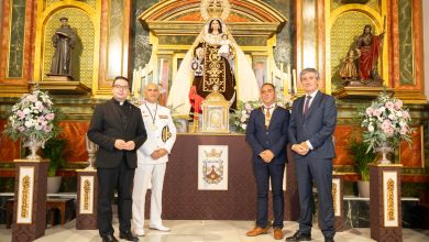 Photo of La Virgen del Carmen de Adra recibe el fajín de Almirante de la Armada Española