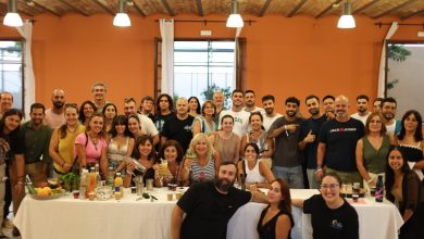 Photo of Más de 60 personas participan en un taller de coctelería del proyecto ‘Adra KMCERO’