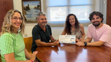 Photo of Adra entrega 600 euros a la Asociación Siempre Valientes gracias al evento solidario Adracycling
